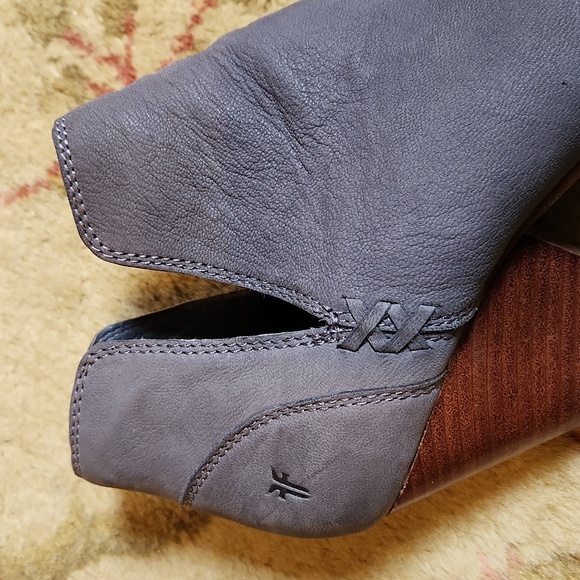 FRYE Jea ankle bootie, 8 M, gray suede - Picture 7 of 9